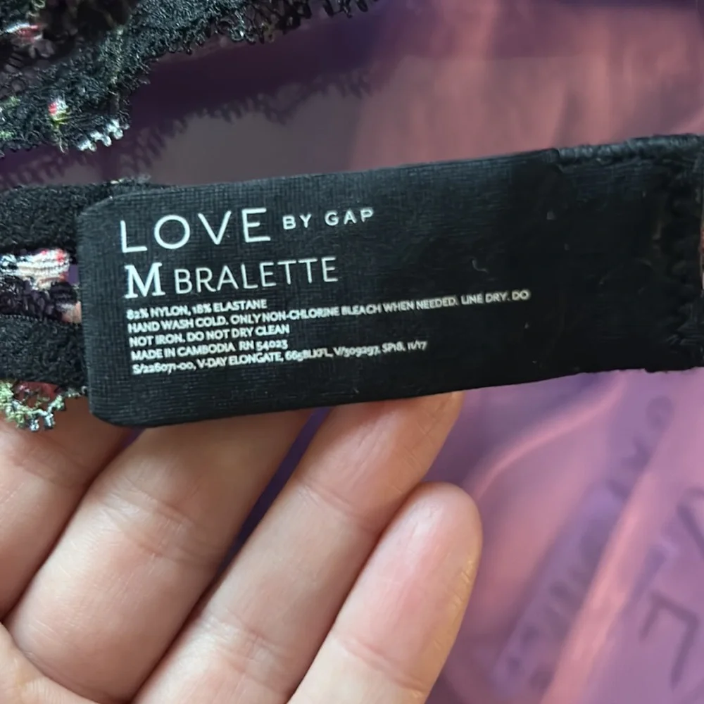 NWT Floral Lace Triangle Bralette - Picture 7 of 7